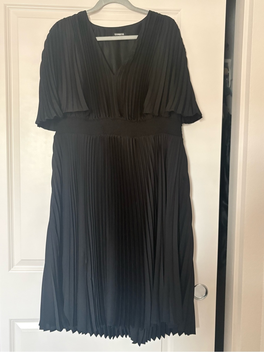 Express Black Pleated V-Neck Midi Dress